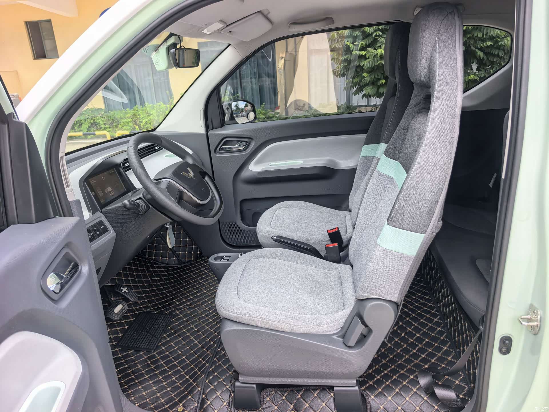 Wuling MINIEV, 2022 все фото