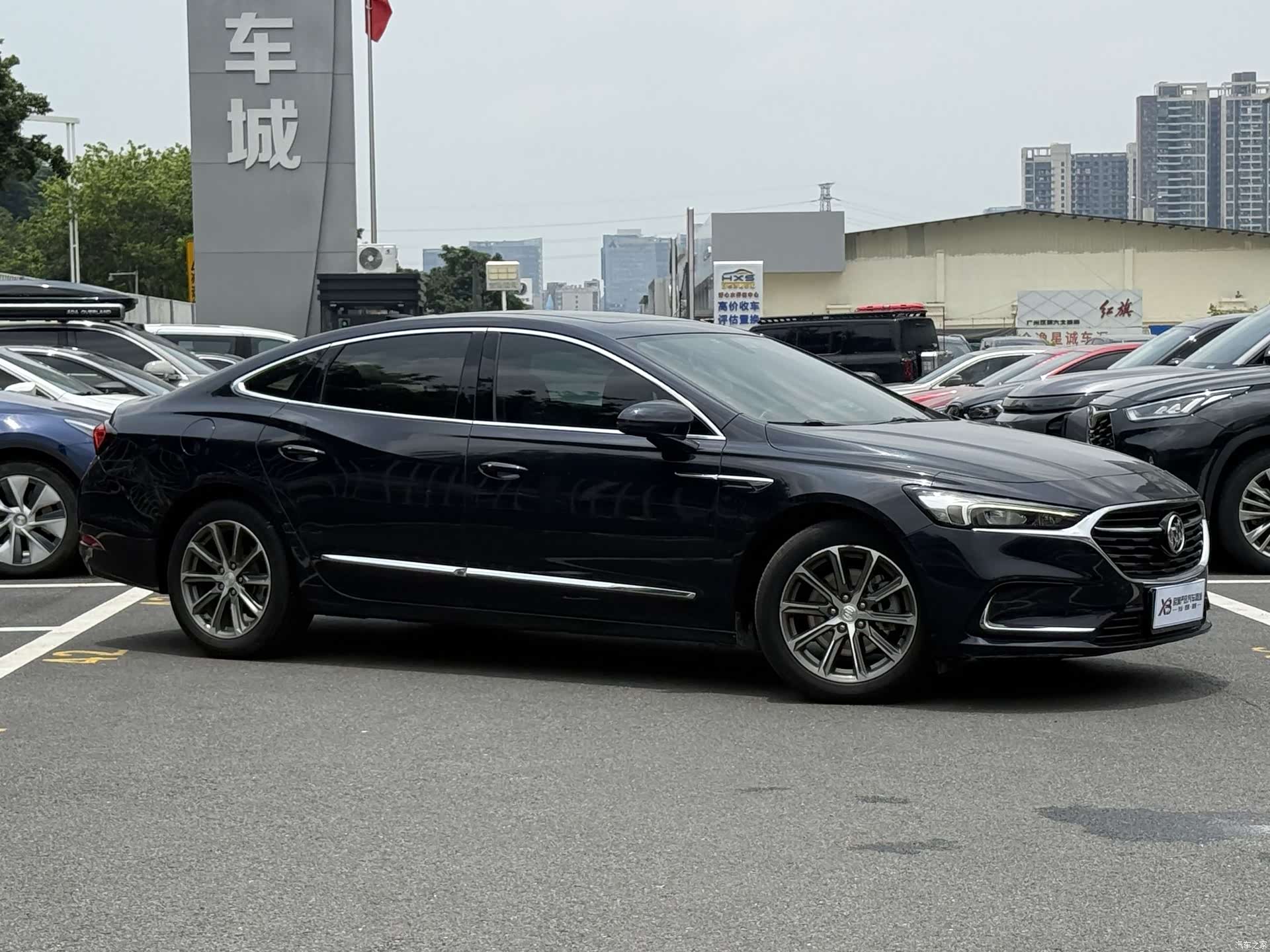 Buick LaCrosse, 2022 3