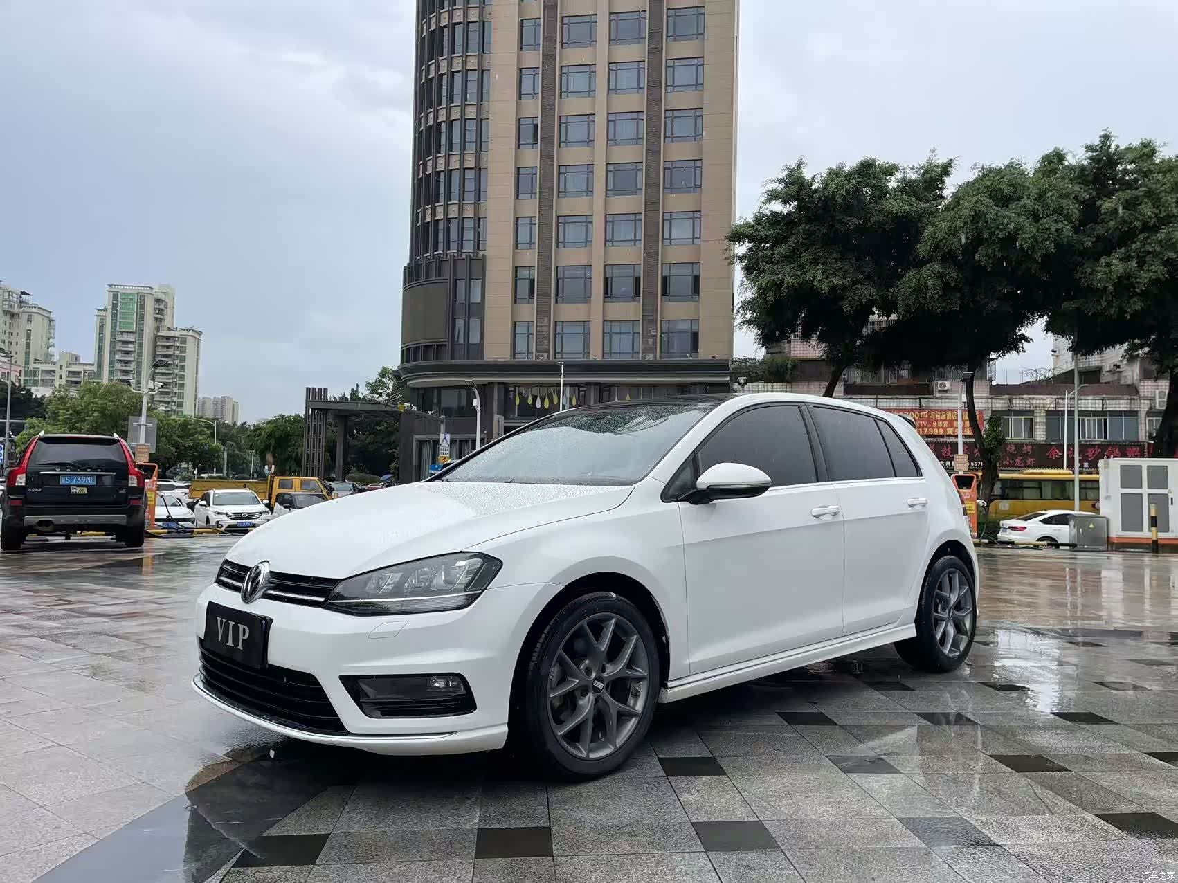 Volkswagen Golf, 2017 1