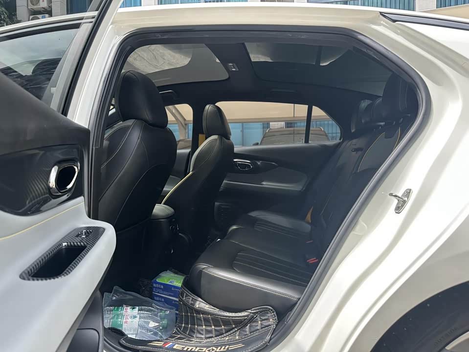 Trumpchi Shadow Leopard