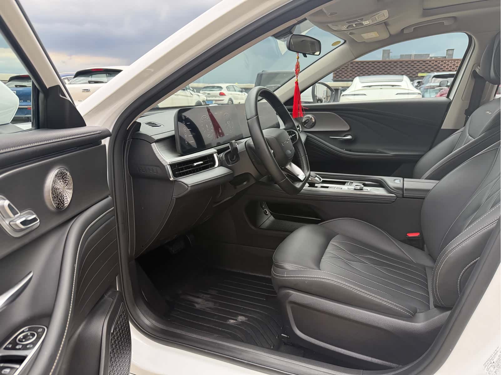 Chery Arrizo 8, 2024 4
