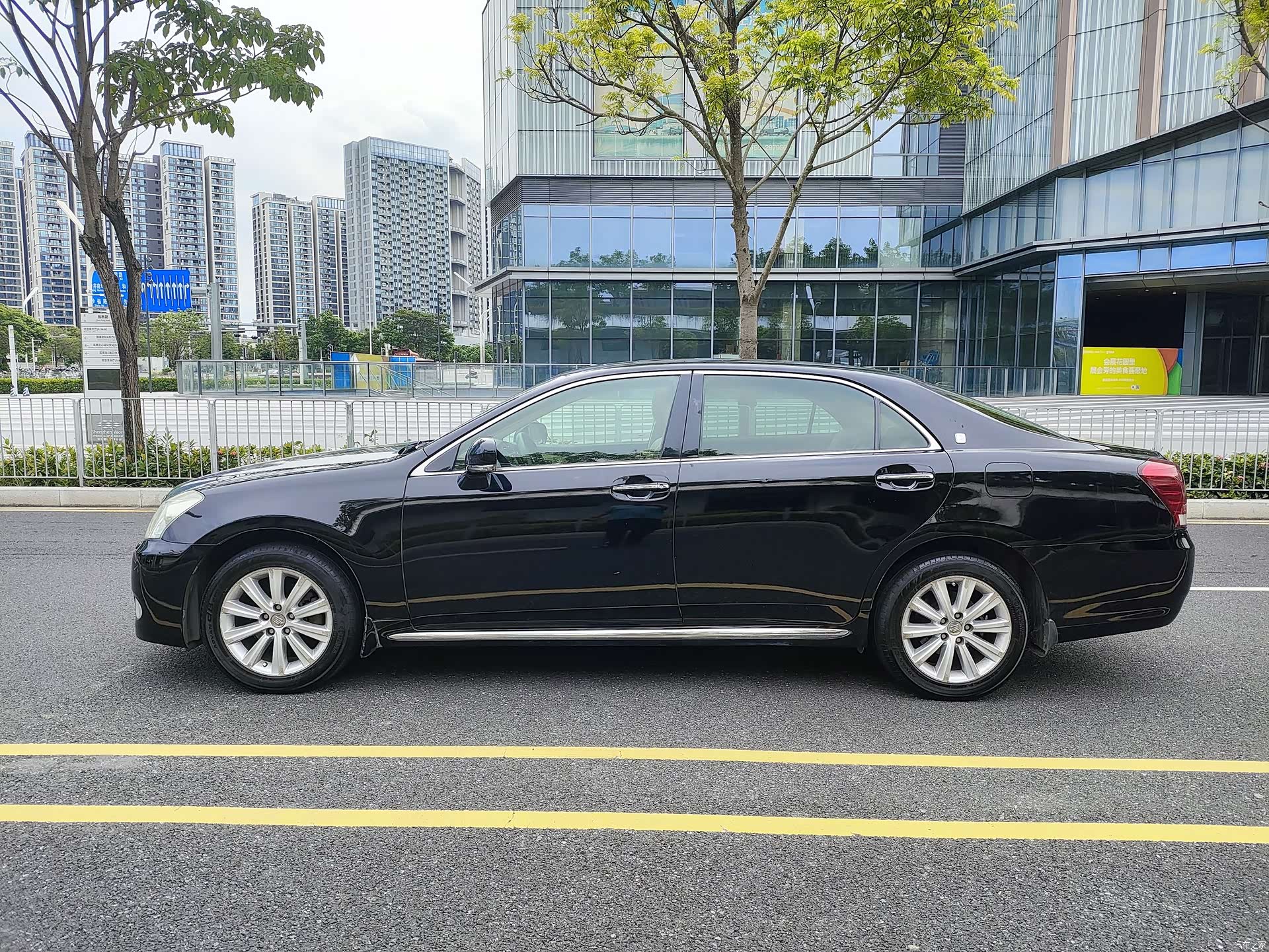 Toyota Crown, 2012 8
