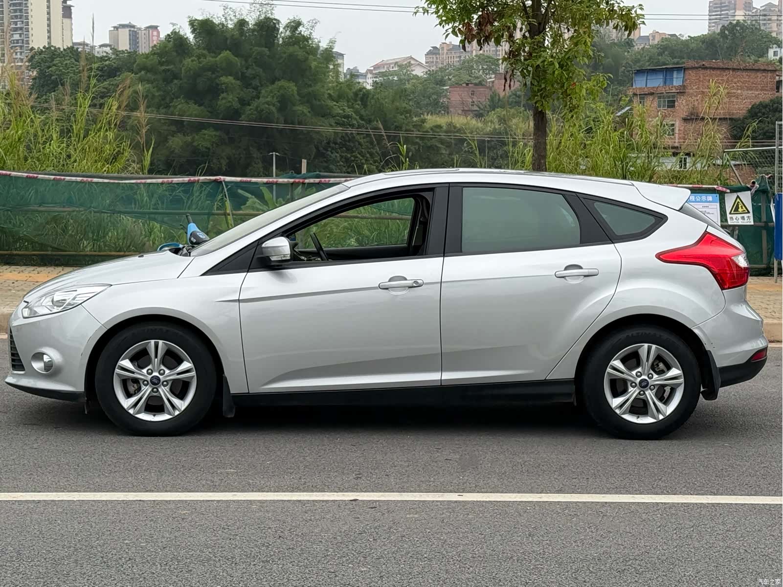 Ford Focus, 2013 все фото