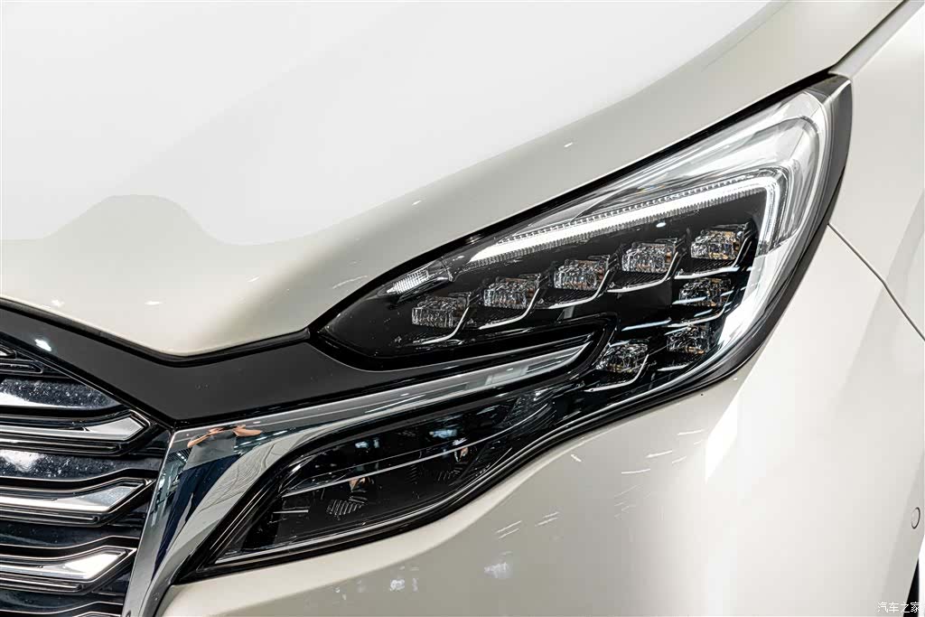 Buick GL8, 2022 4