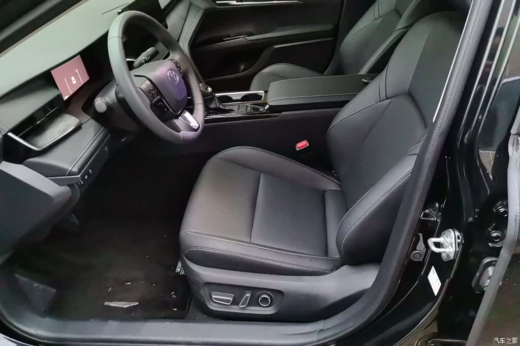 Toyota Camry, 2026 9