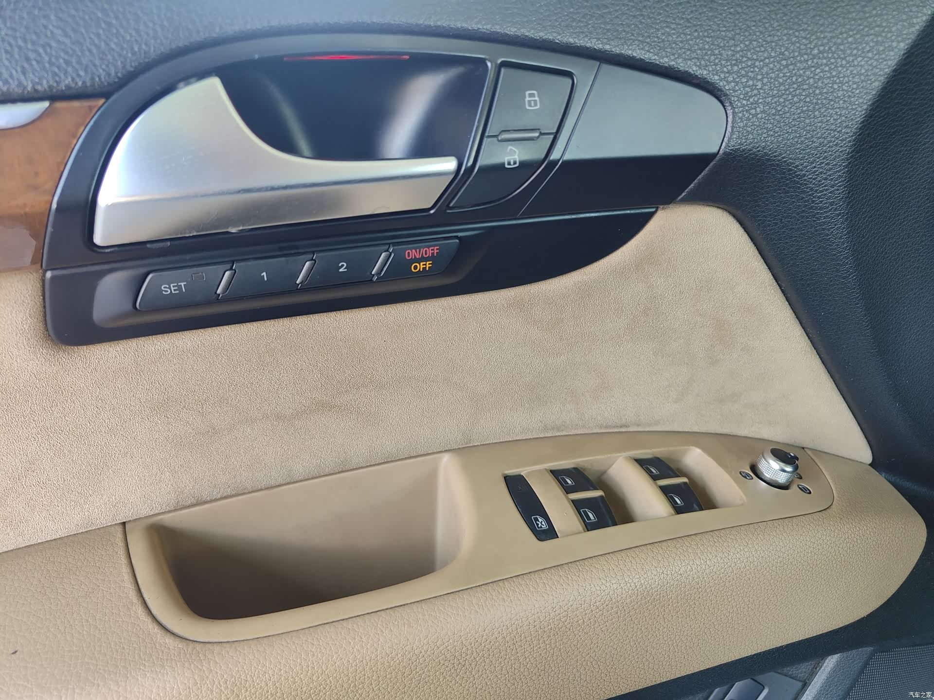 Audi Q7, 2010 24