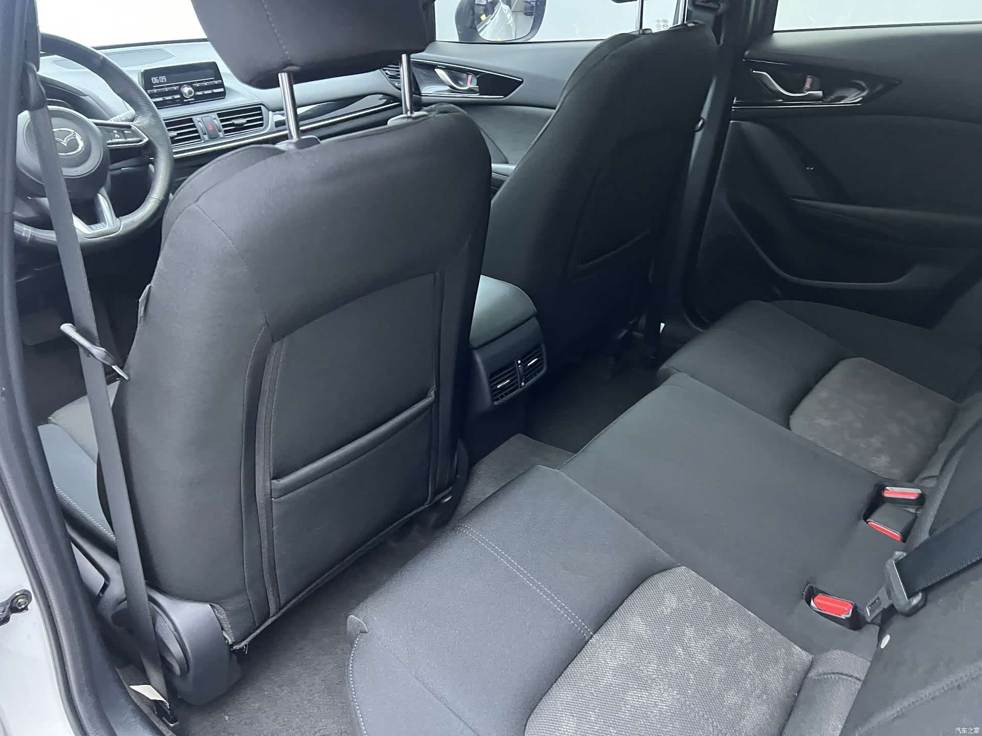 Mazda CX-4, 2023 20