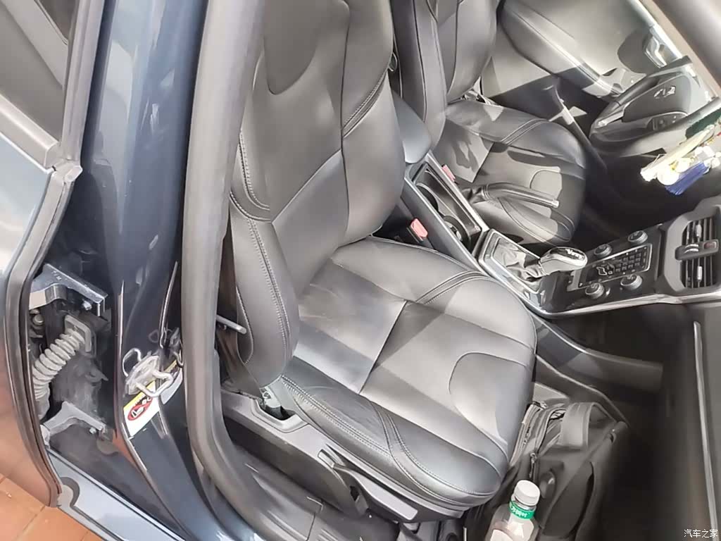 Volvo V40, 2018 25