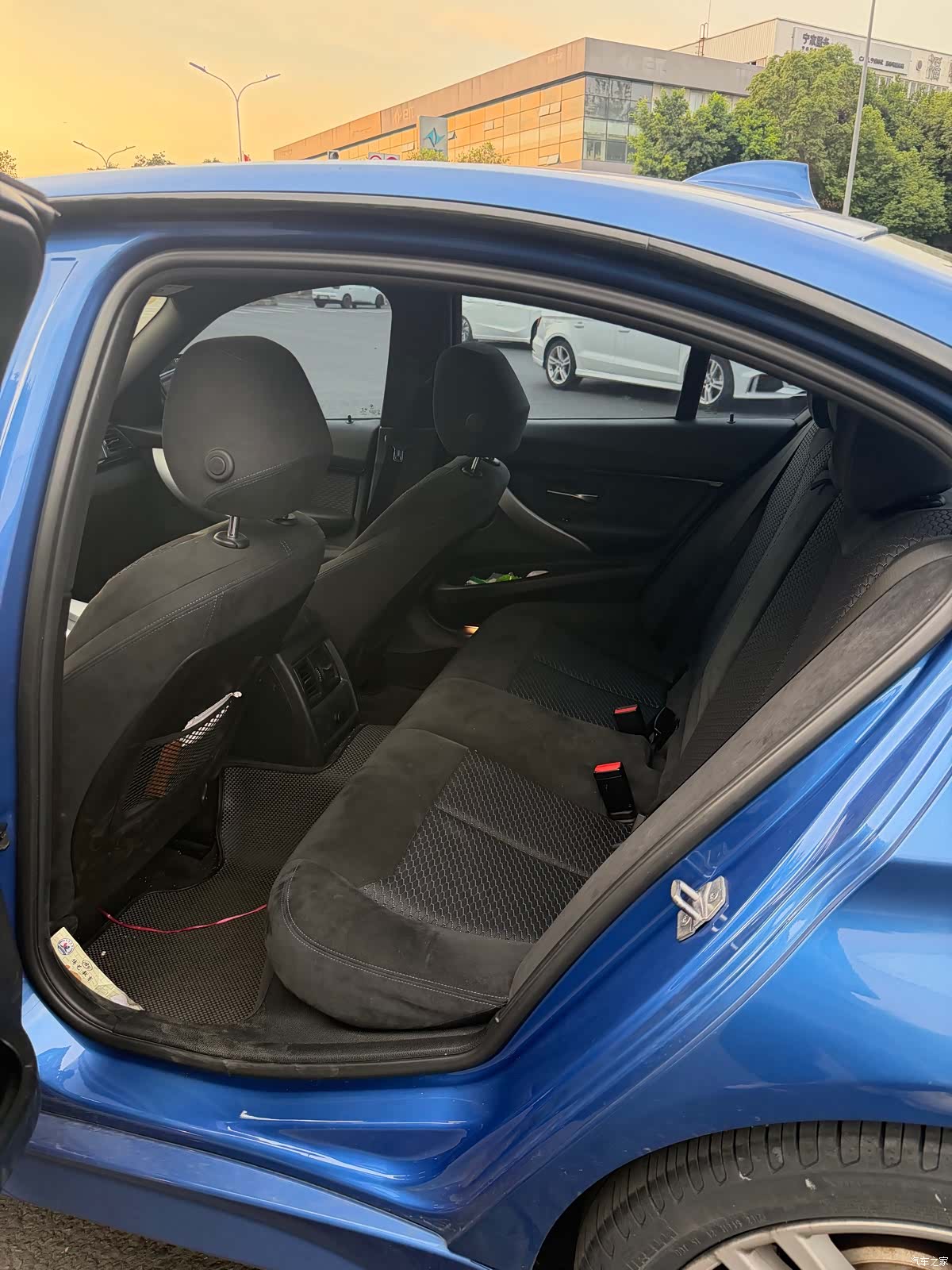 BMW 3 Series, 2017 12