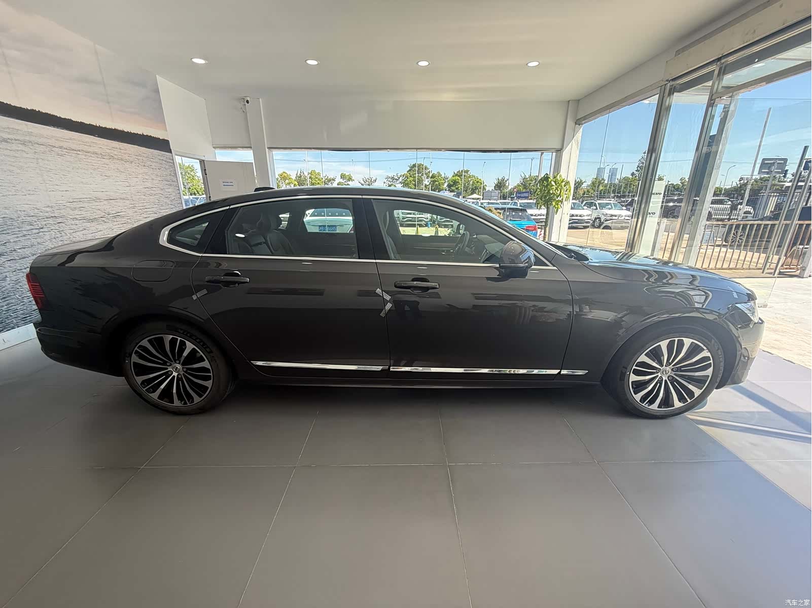 Volvo S90, 2024 все фото