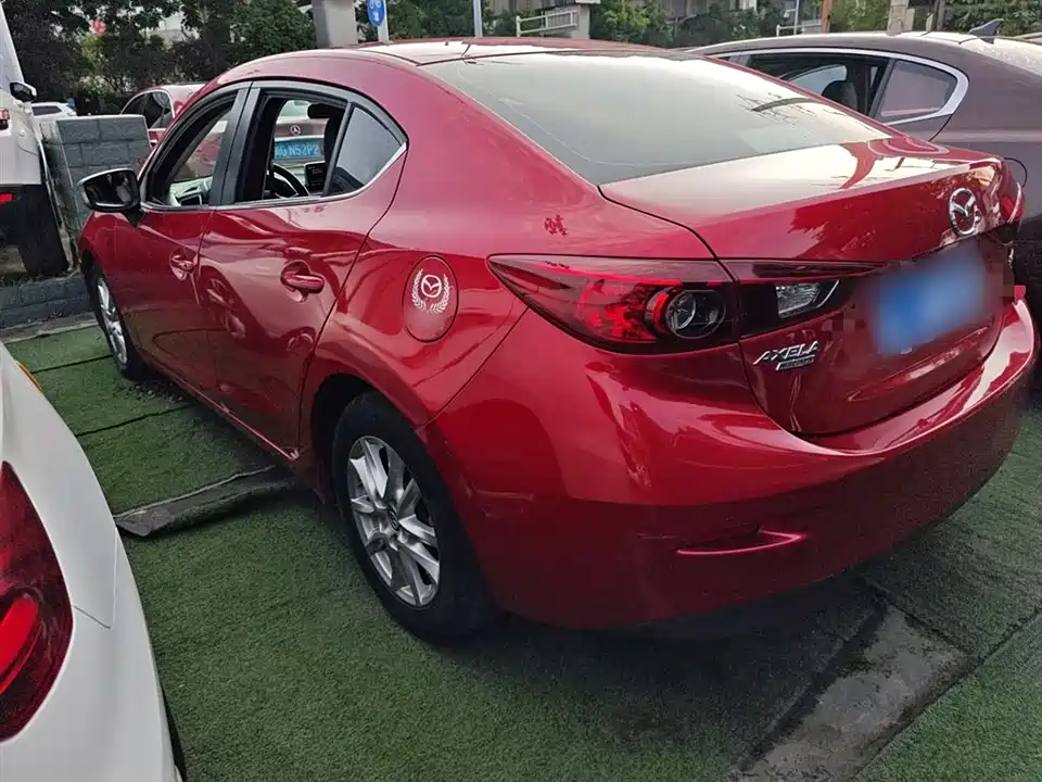 Mazda 3 Angkesaila
