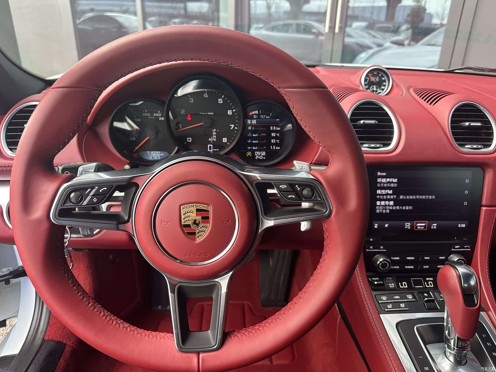 Porsche Cayman, 2019 3