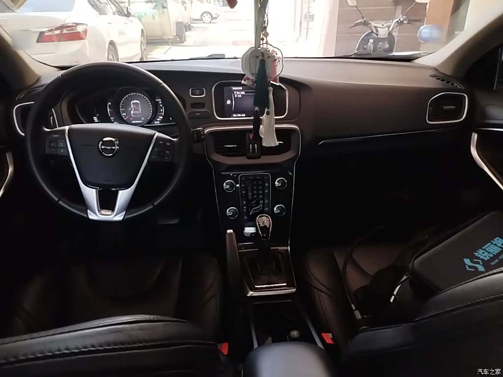 Volvo V40, 2018 10