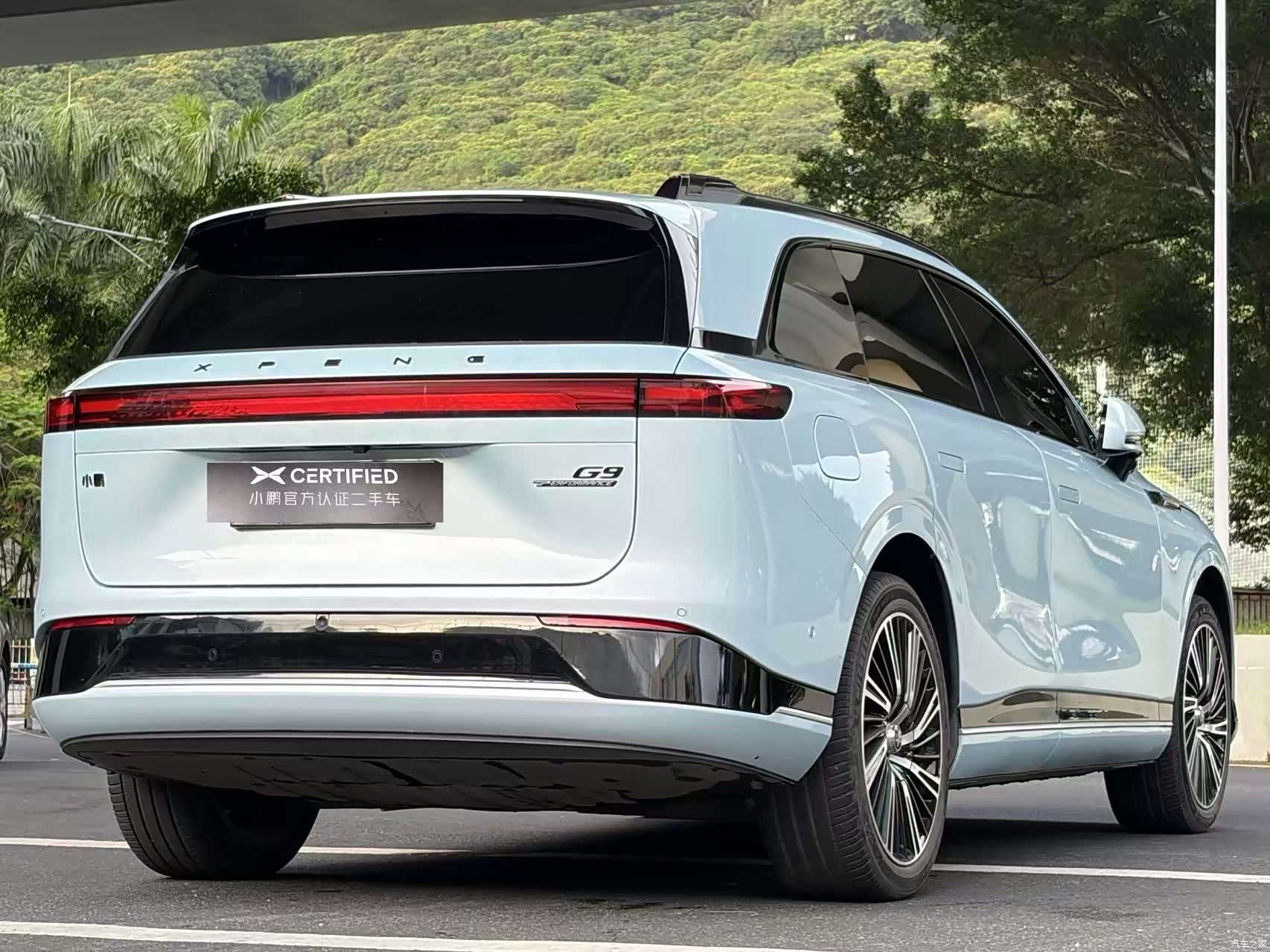 Xpeng G9, 2022 4