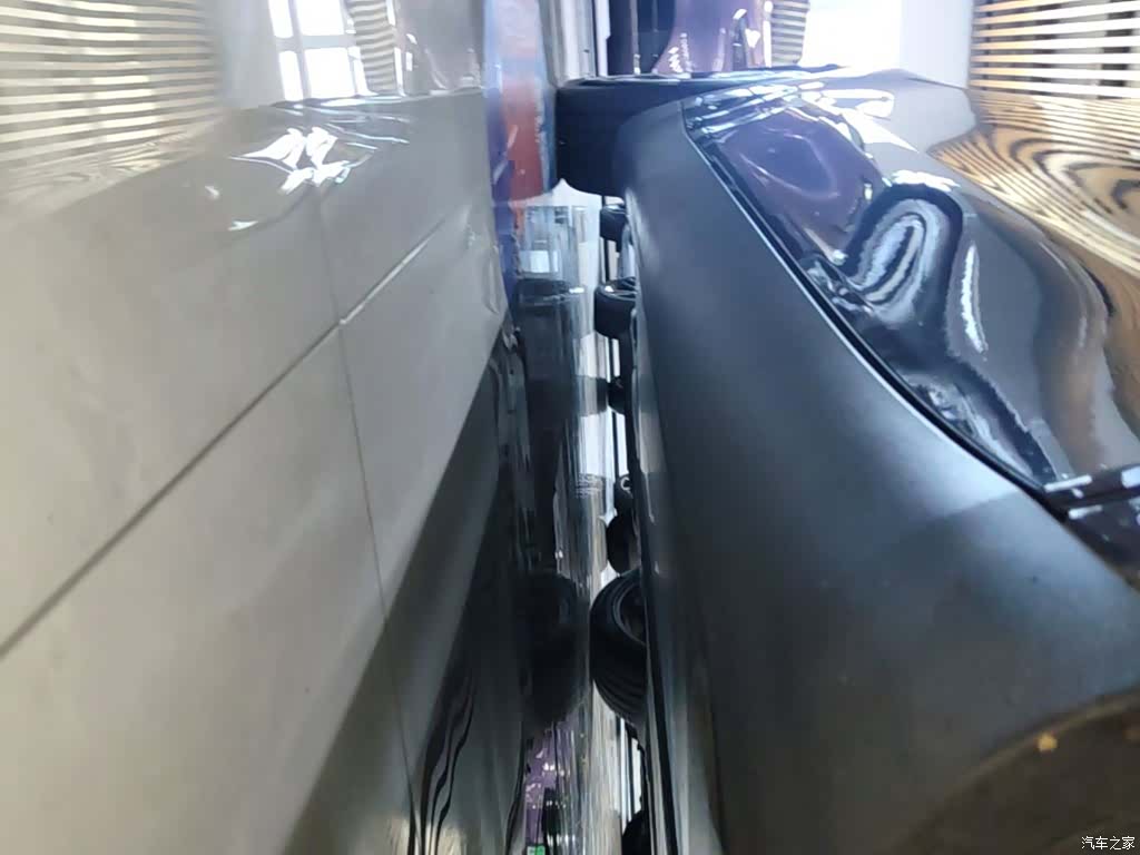 Tesla Model Y, 2022 21