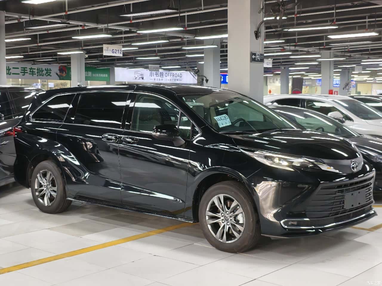 Toyota Sienna, 2026 3