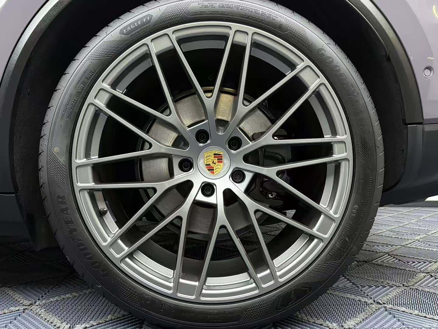 Porsche Macan, 2025 16