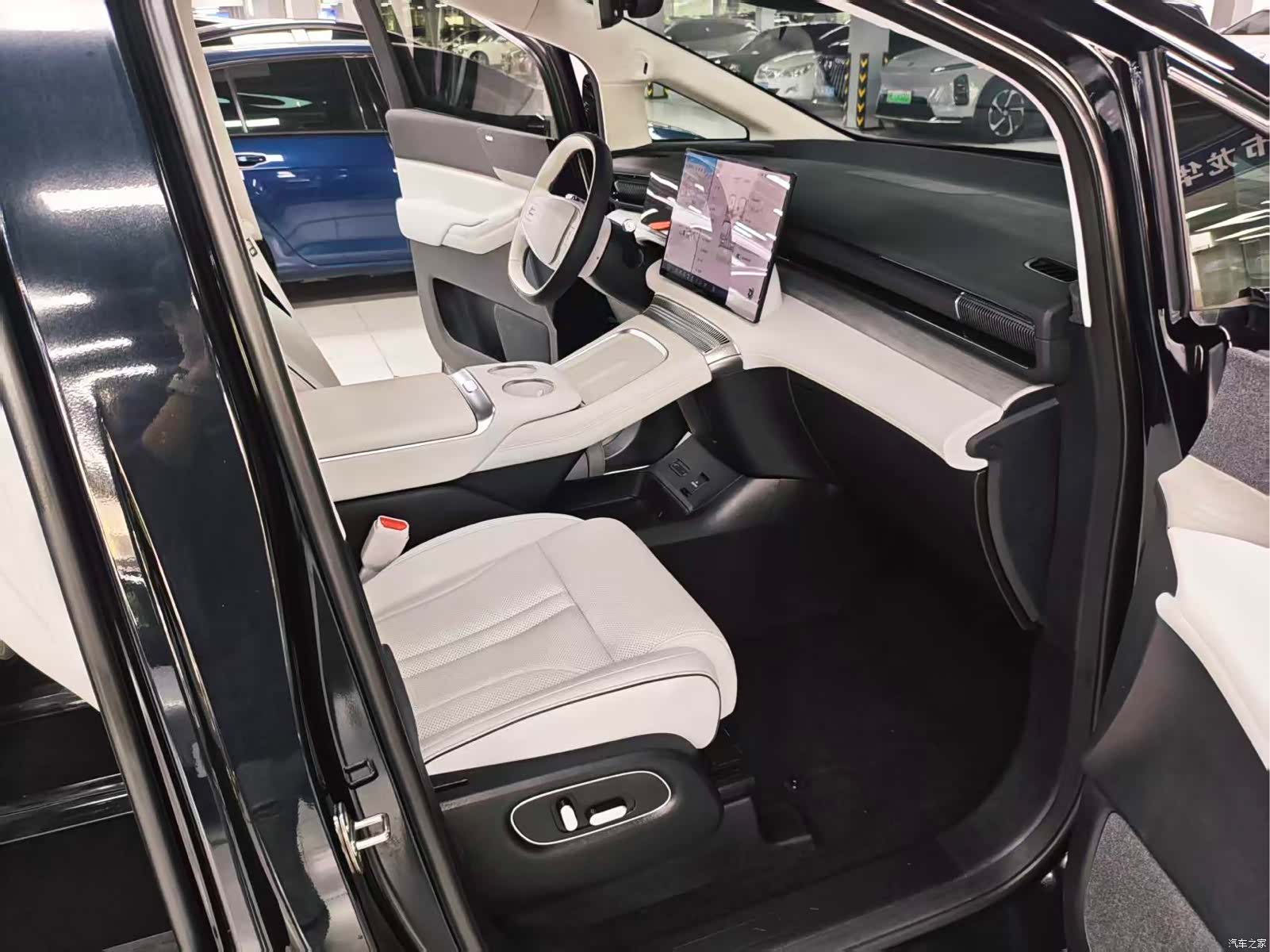 Xpeng X9, 2024 7