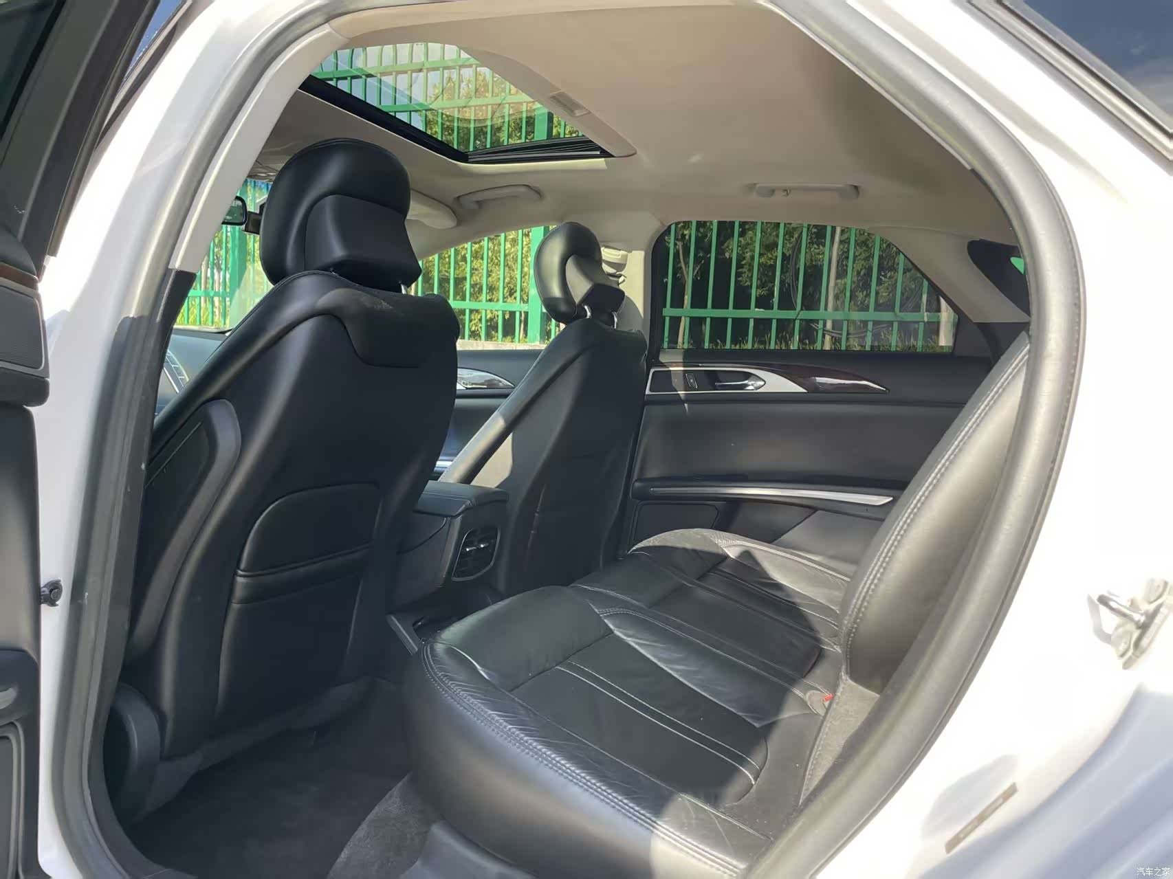 Lincoln MKZ, 2016 все фото