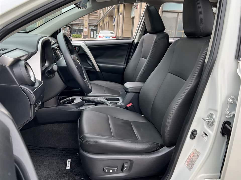 Toyota RAV4 Rongfang