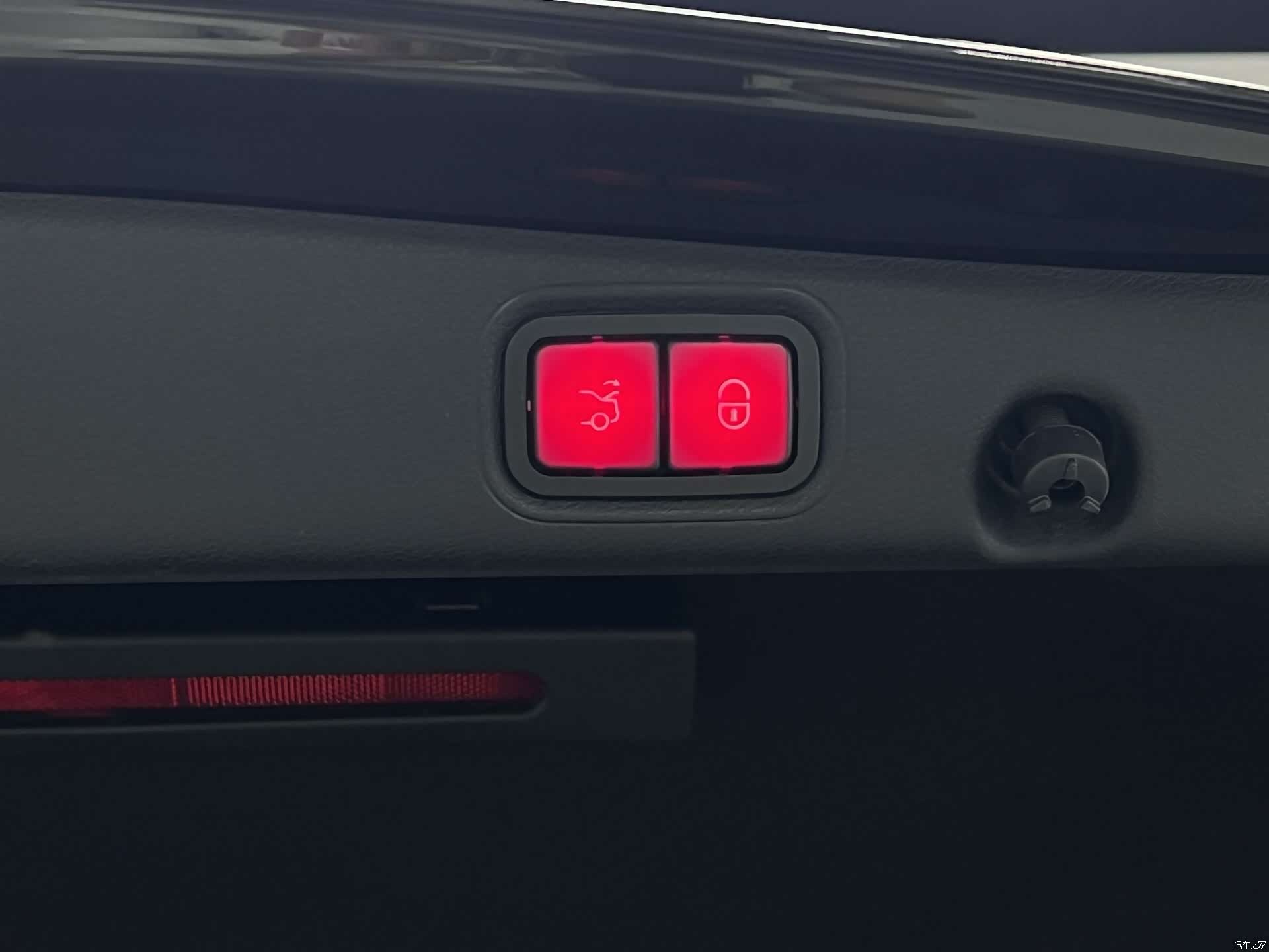 Mercedes-Benz E-Class, 2021 42