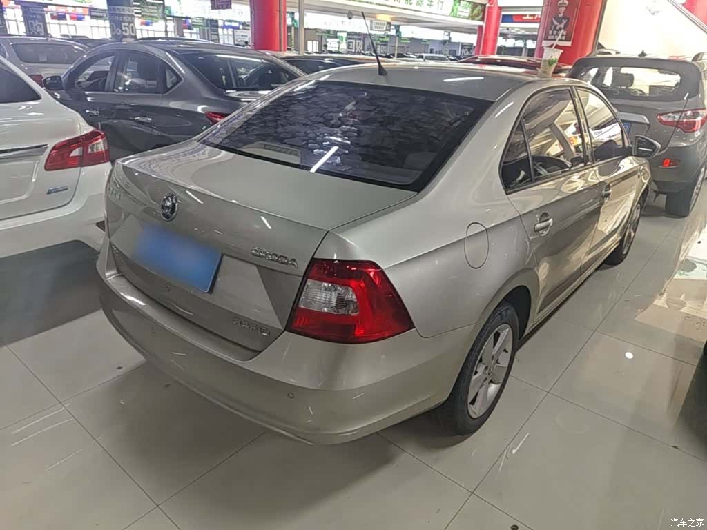 Skoda Rapid, 2016 7