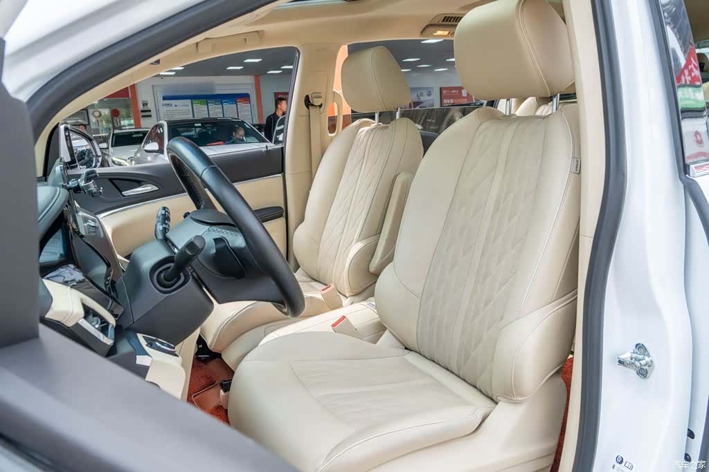 Buick GL8, 2023 21
