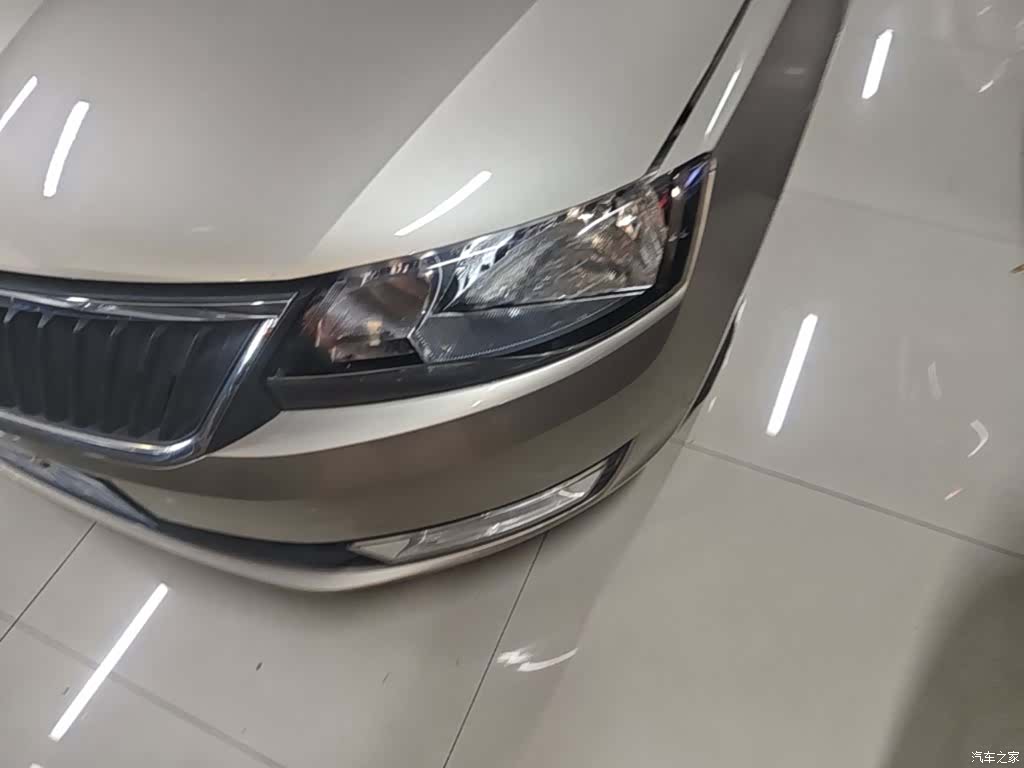 Skoda Rapid, 2016 24