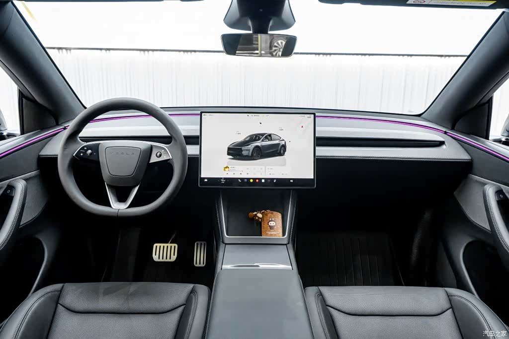 Tesla Model Y, 2026 14