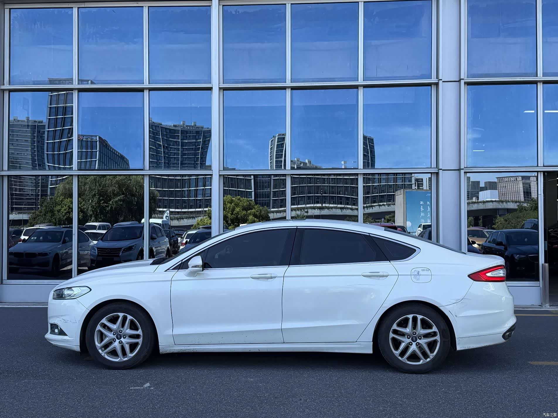 Ford Mondeo, 2016 3