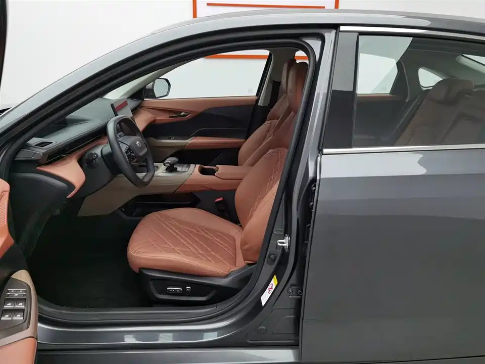 Changan A05