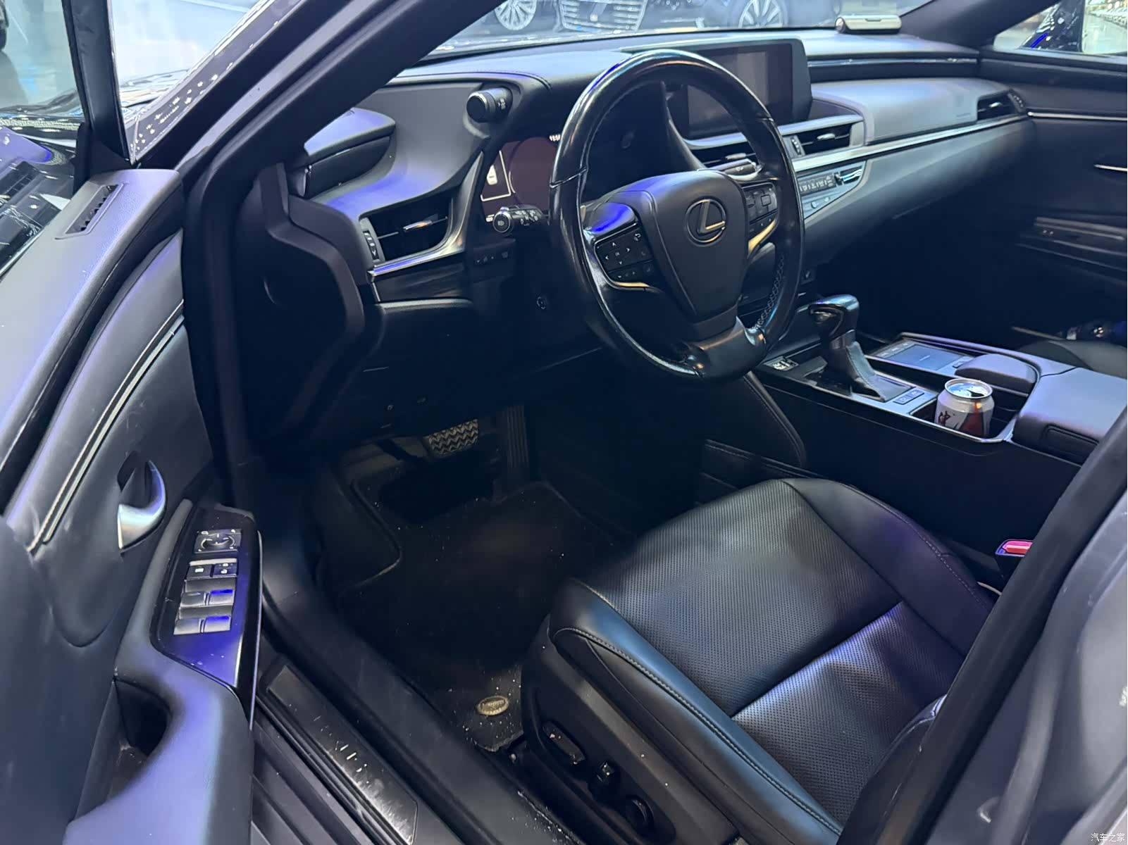 Lexus ES, 2019 7