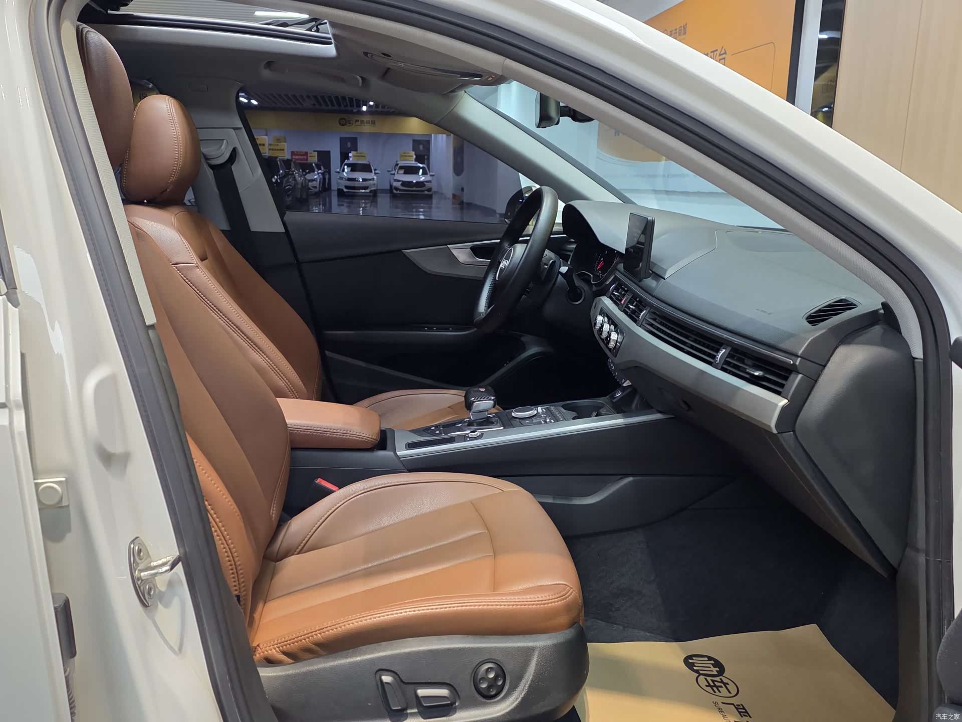 Audi A4L, 2019 11