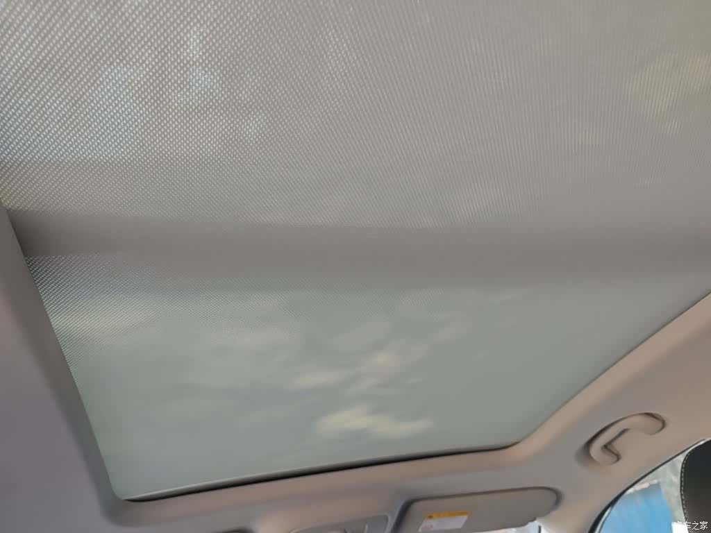 Roewe RX5, 2019 18