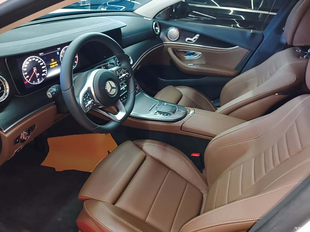 Mercedes-Benz E-Class, 2019 15