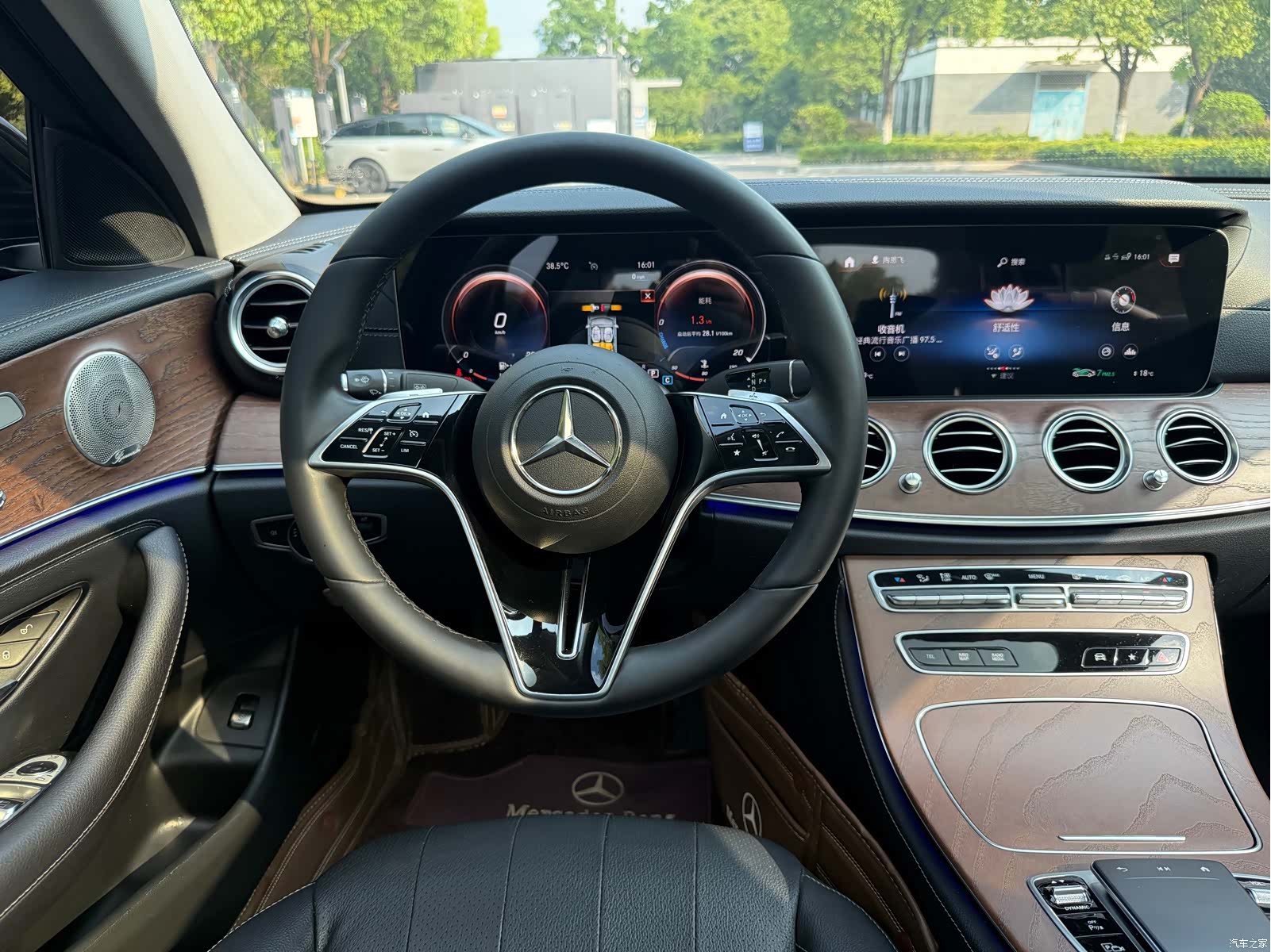 Mercedes-Benz E-Class, 2021 6