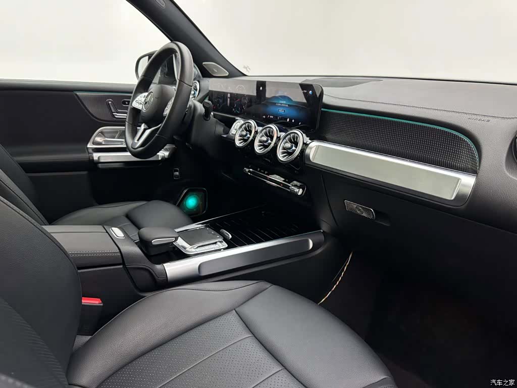Mercedes-Benz GLB, 2022 18
