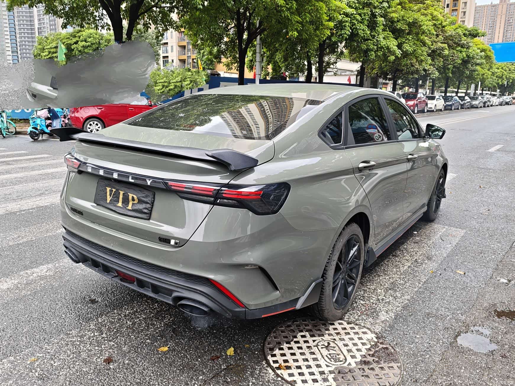 Geely Binray, 2022 13