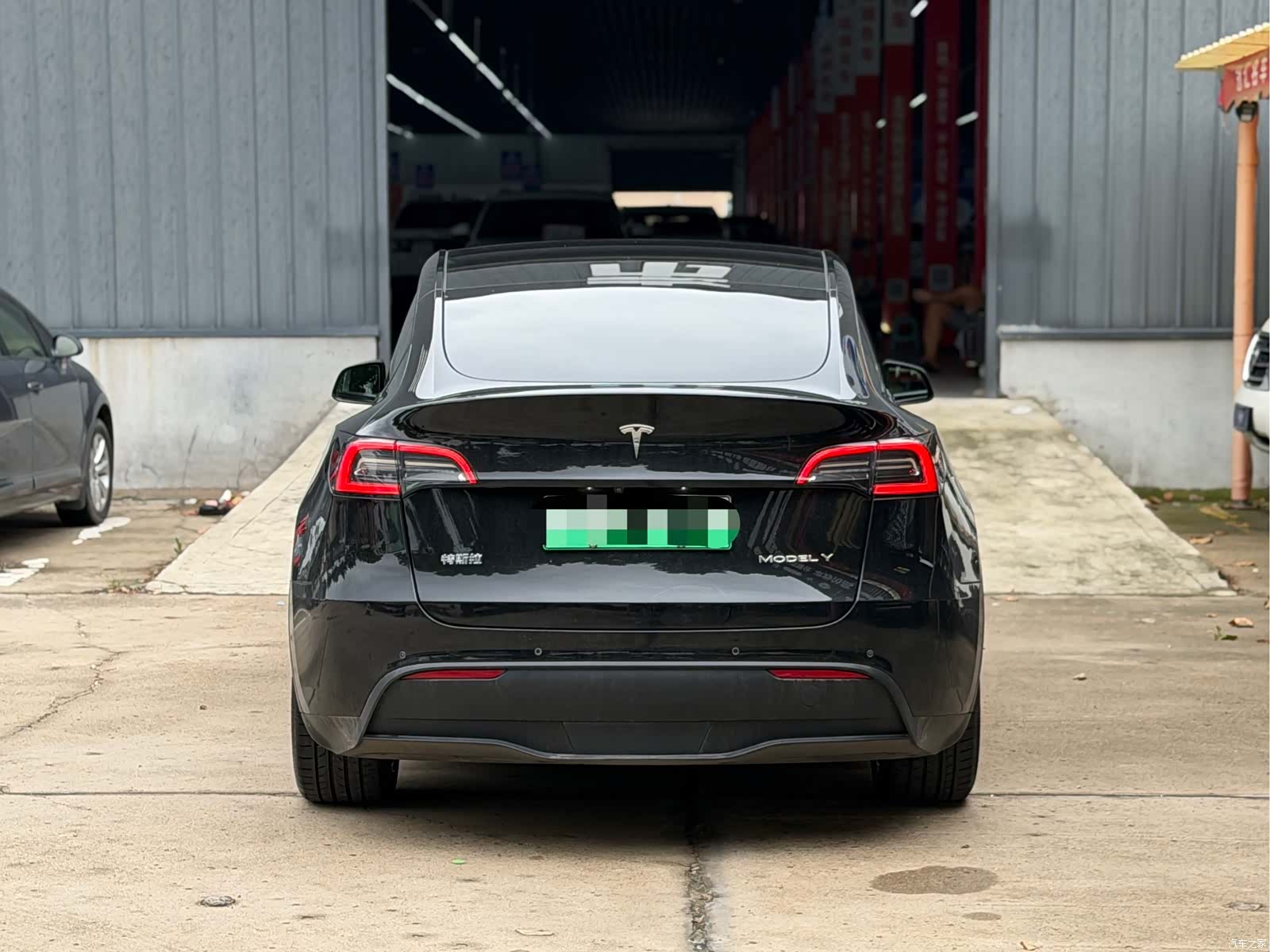 Tesla Model Y, 2022 все фото