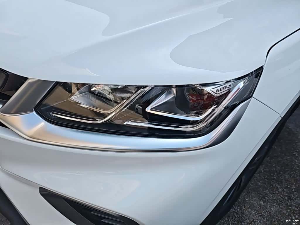 Geely Coolray, 2021 24