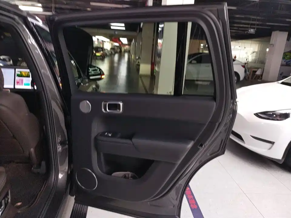 Li Auto Ideal L9