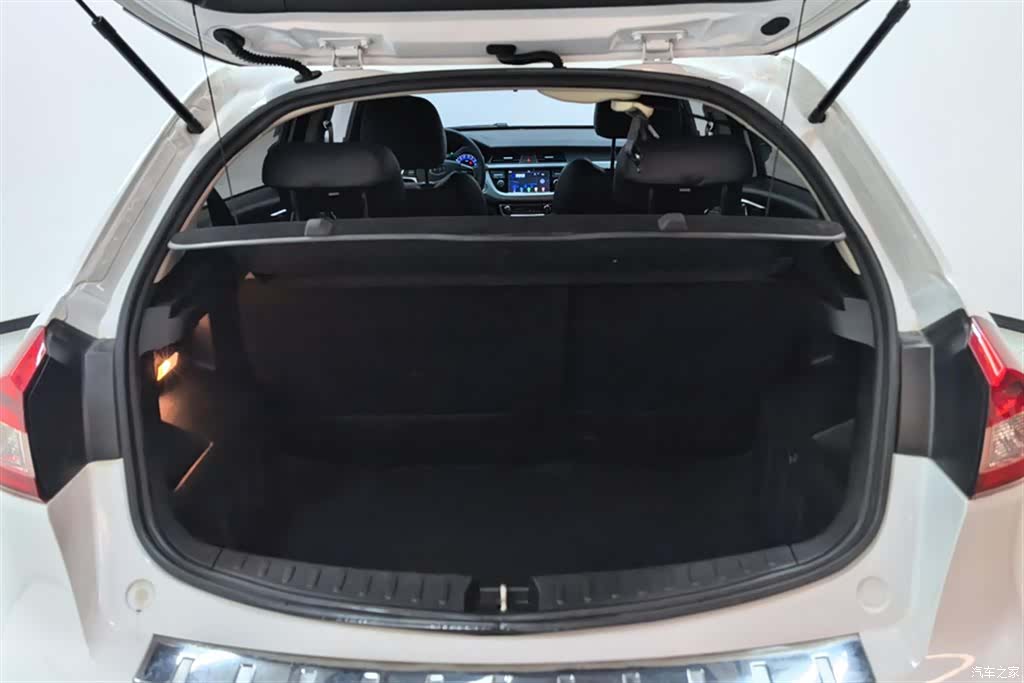 Geely X3, 2019 4
