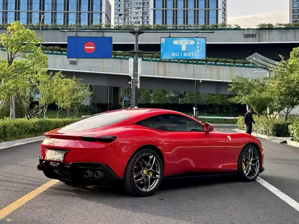 Ferrari Roma
