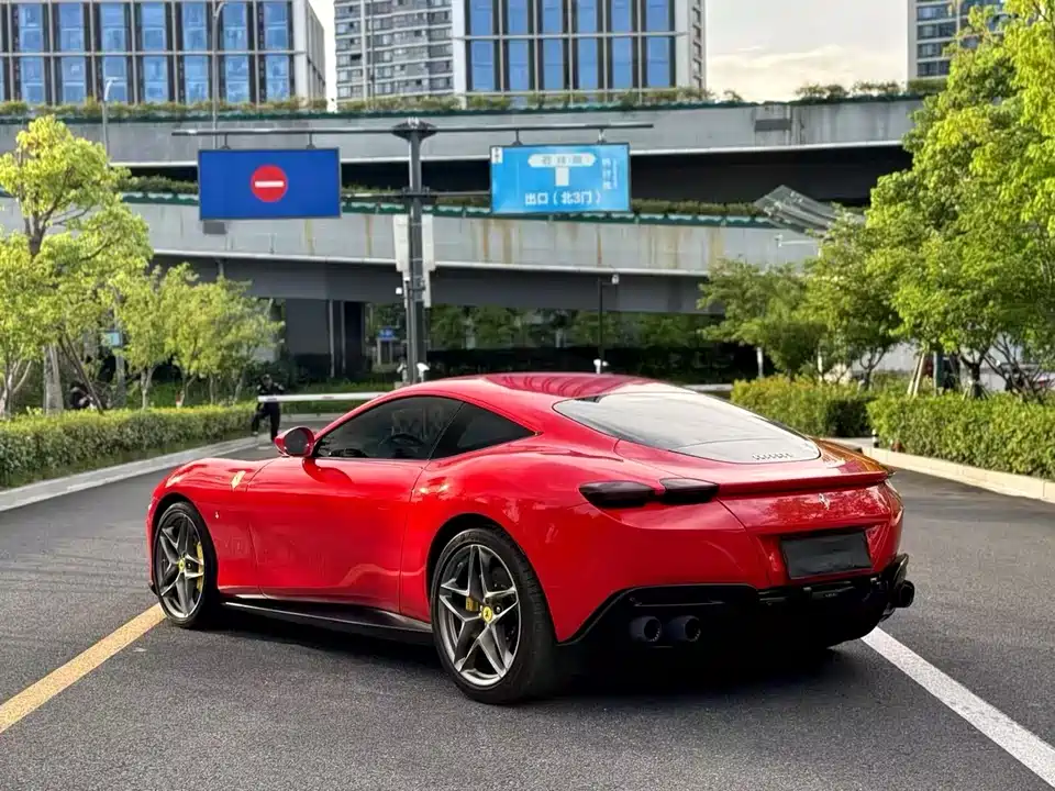 Ferrari Roma