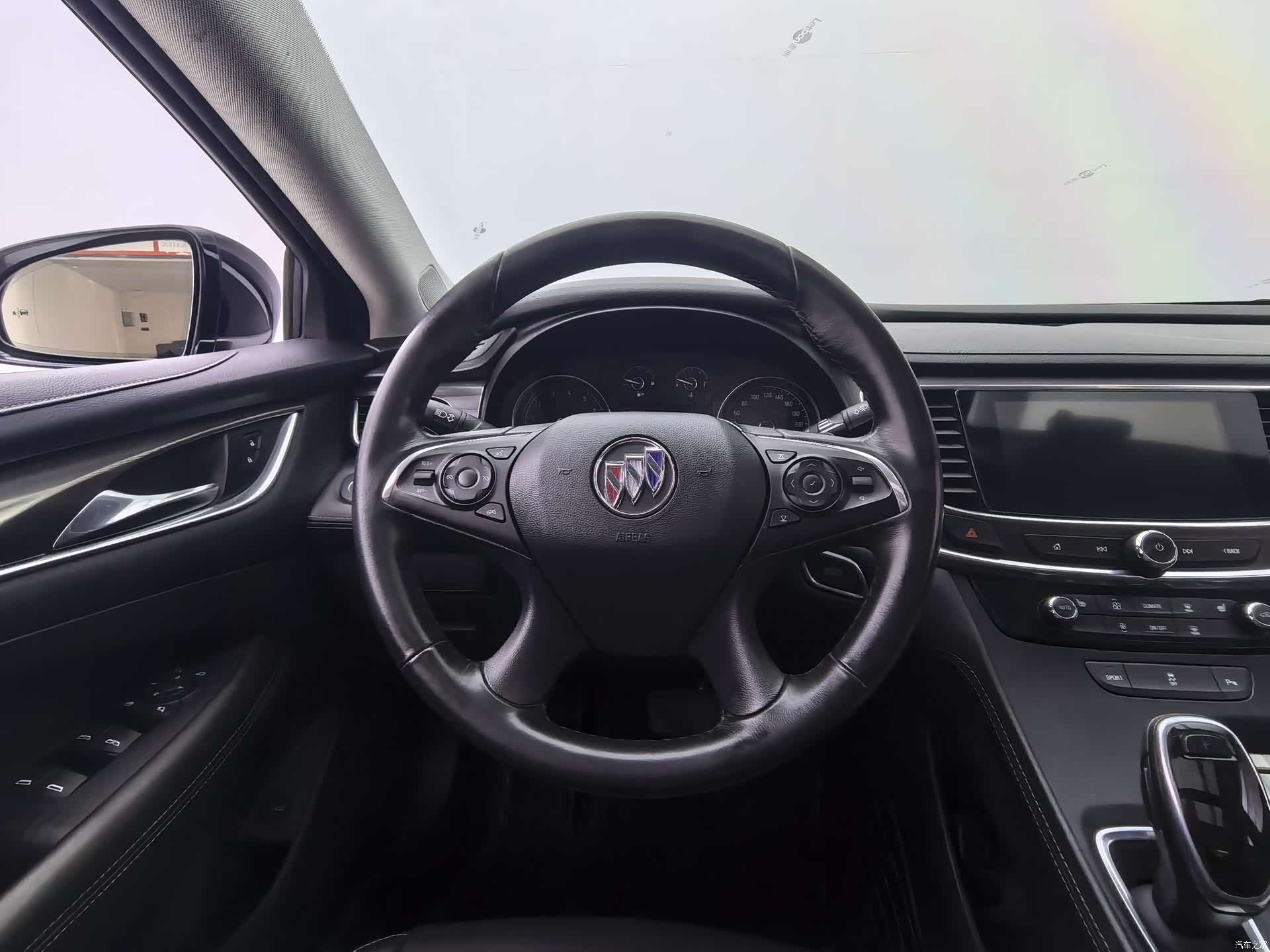 Buick LaCrosse, 2022 13