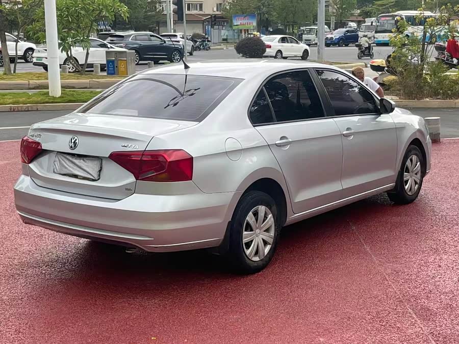 Volkswagen Jetta 2017, фото 6
