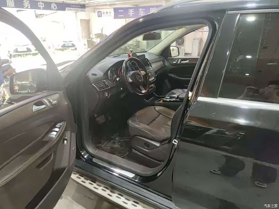 Mercedes-Benz GLE, 2016 4