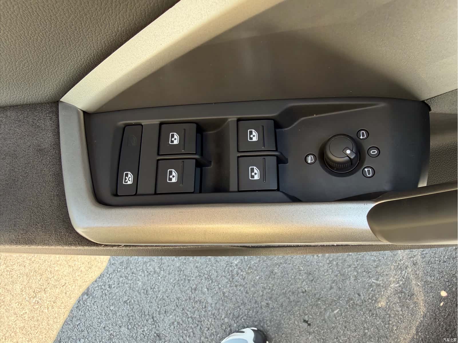 Audi Q3, 2023 16