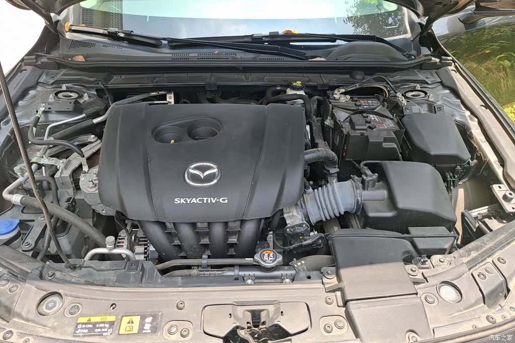 Mazda Mazda3, 2023 10