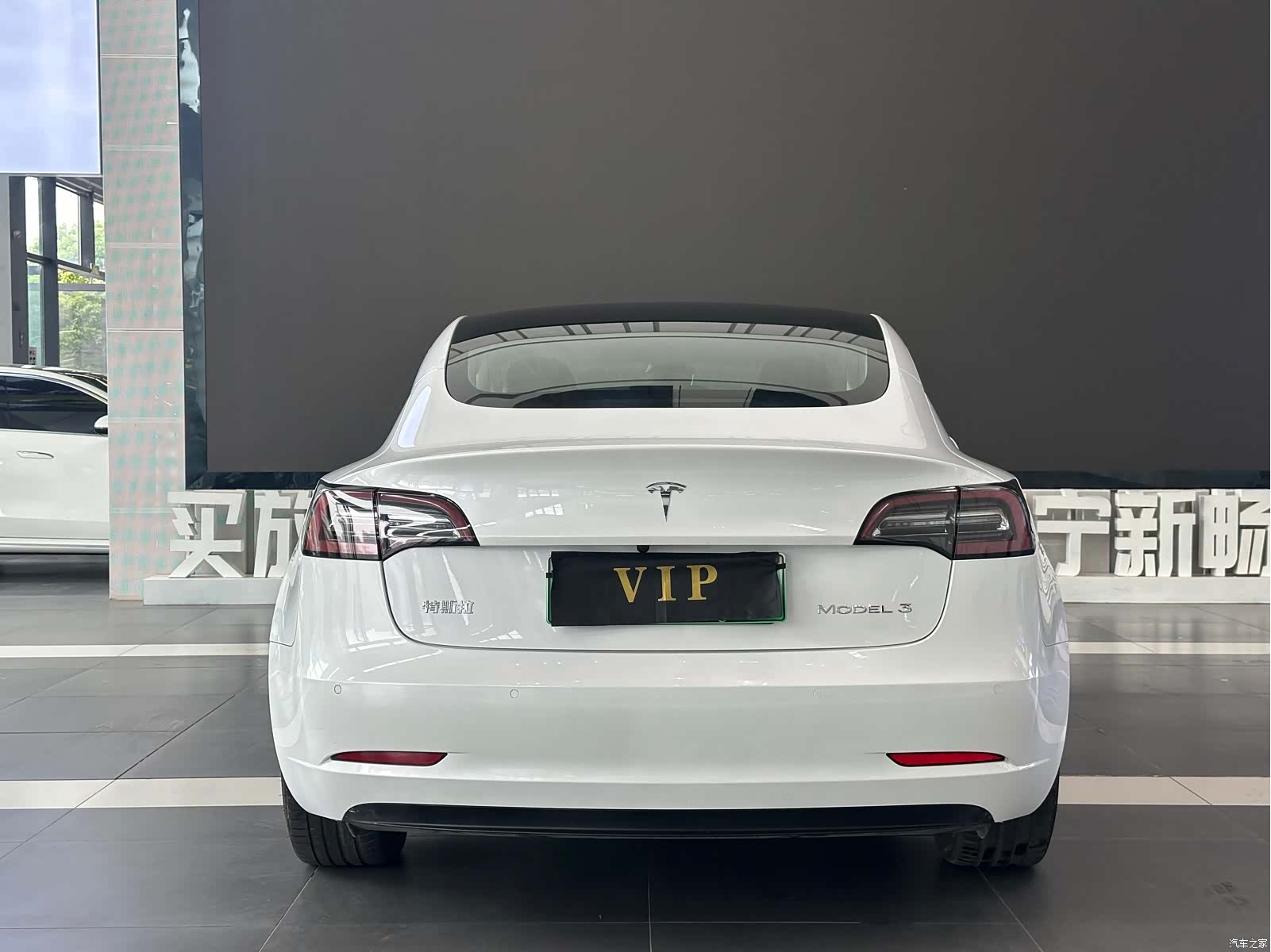 Tesla Model 3, 2020 все фото
